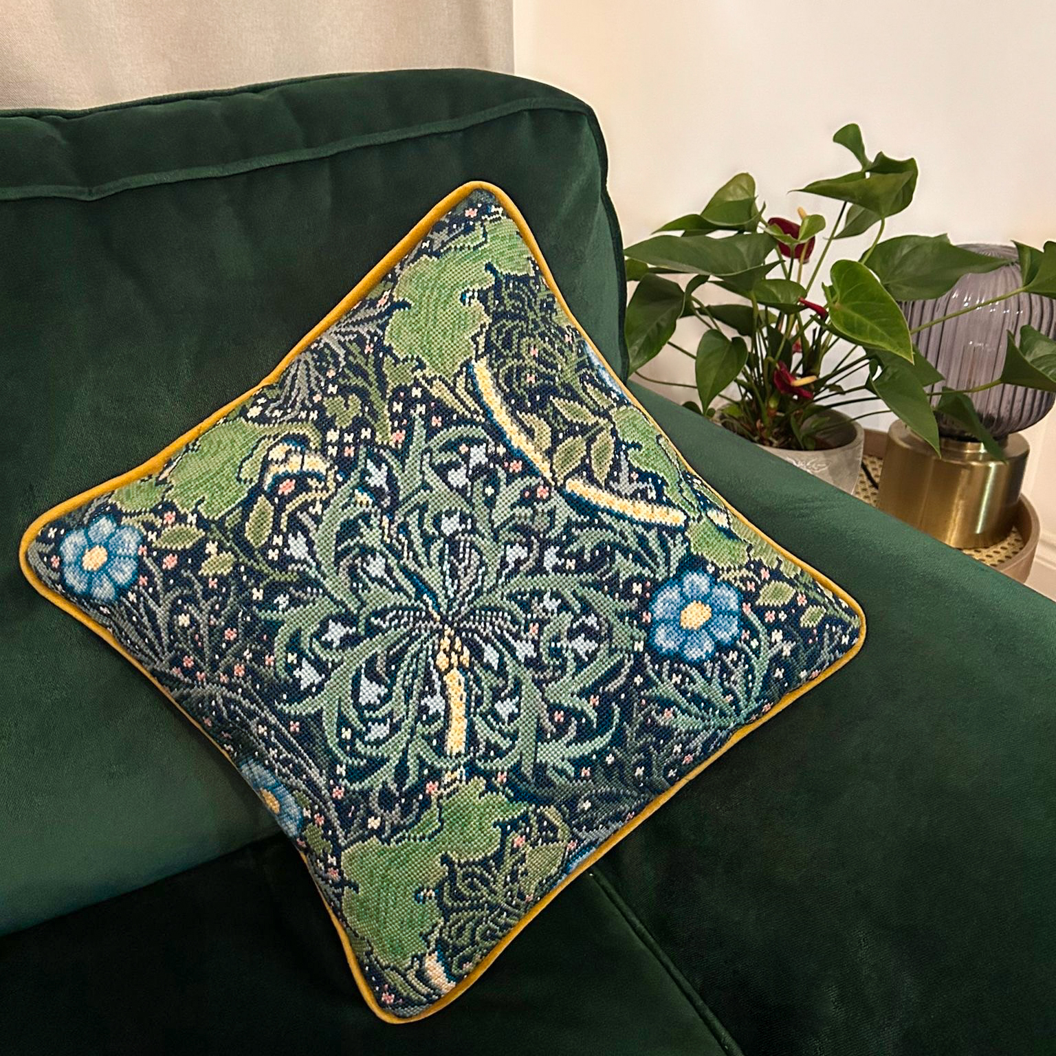 Bothy TAC26 Seaweed Lifestyle