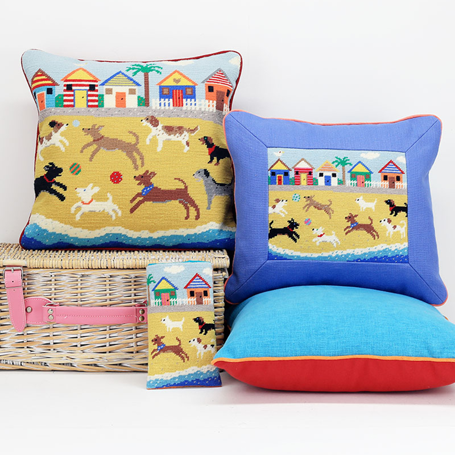 Jolly Red Dogs on the beach combo